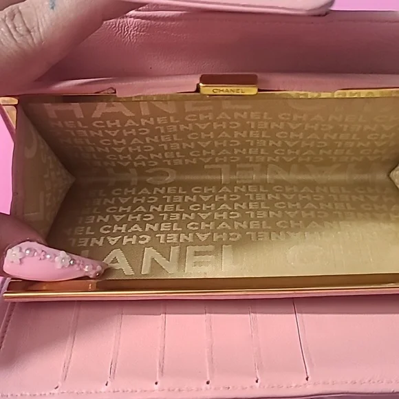 Chanel Pink Icon Line Long Kisslock Wallet - Picture 11 of 16